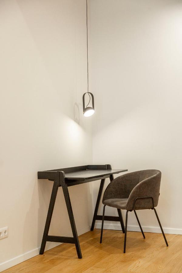 Luxurious Minimalist Residence With Sauna By Prestige Homes Budapest Esterno foto